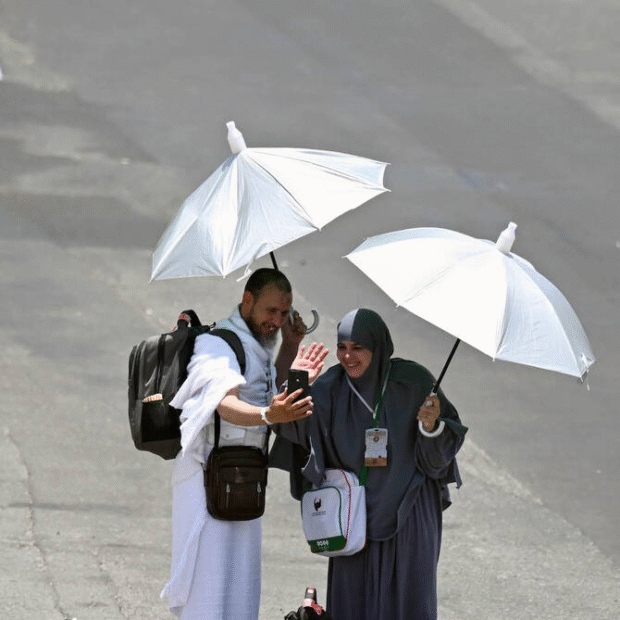 Pilgrims arrive in Mina as Saudi Arabia mobilizes services for Hajj peak